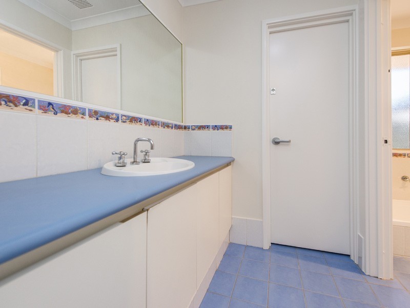 31 Feeney Gardens, High Wycombe WA 6057