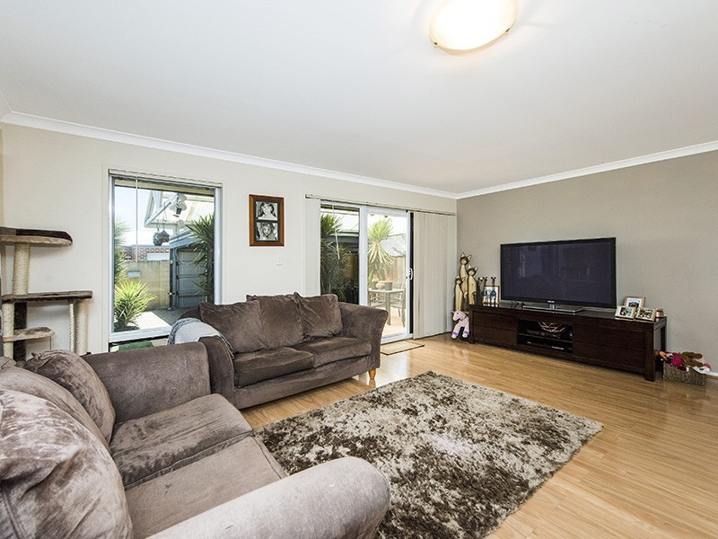 34 Harberton Parkway, Ellenbrook WA 6069