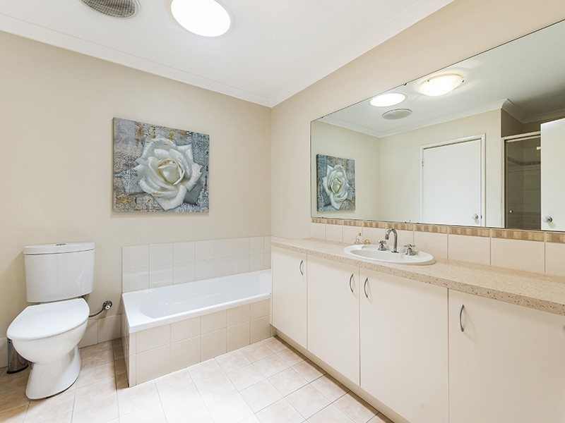 34 Harberton Parkway, Ellenbrook WA 6069