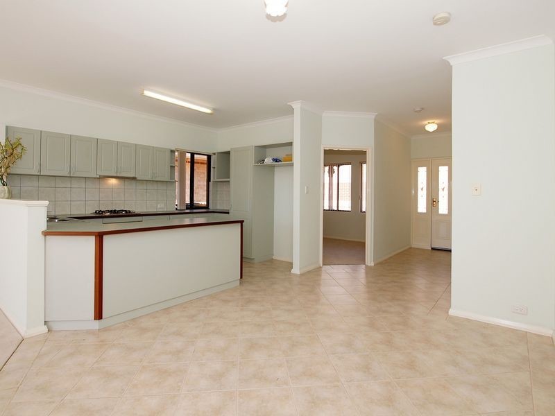 5/10 Heath Road, Kalamunda WA 6076