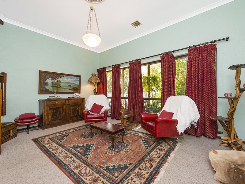 16 Nelson Street, Bedfordale WA 6112