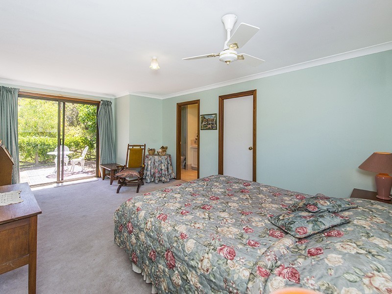 16 Nelson Street, Bedfordale WA 6112
