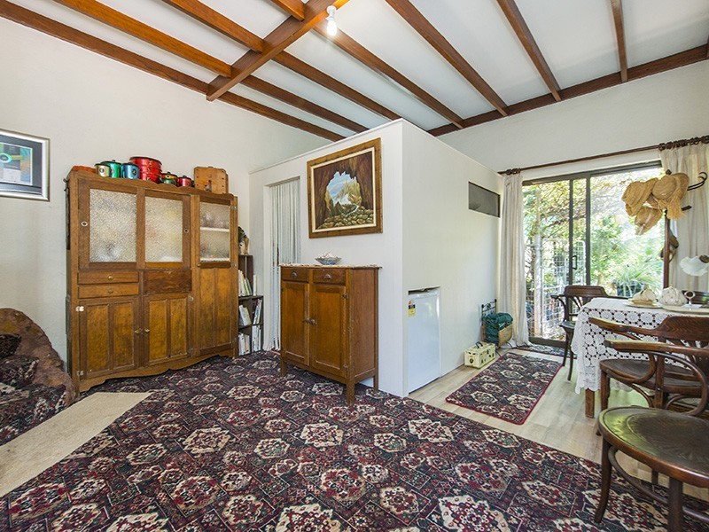 16 Nelson Street, Bedfordale WA 6112