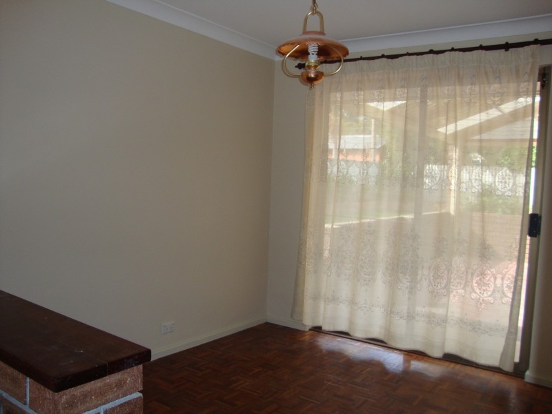 13 Larix Way, Forrestfield WA 6058