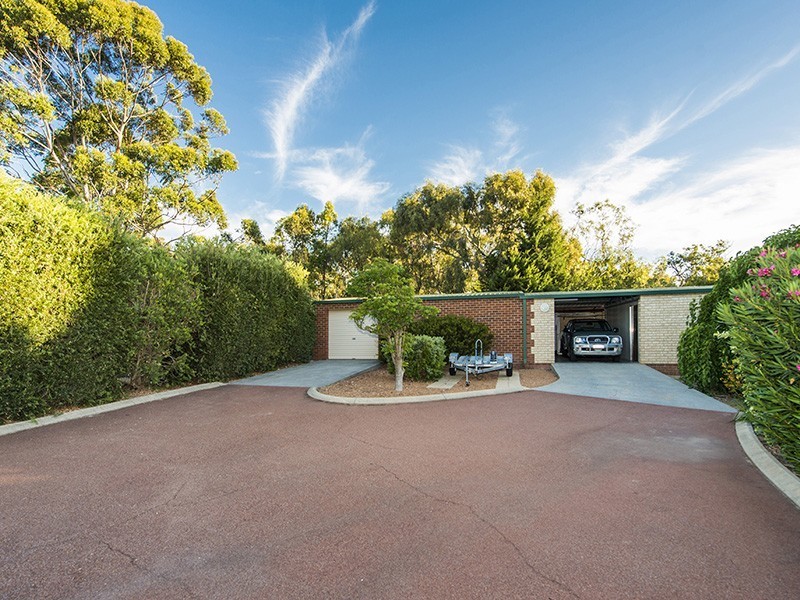30 Rootes Road, Lesmurdie WA 6076