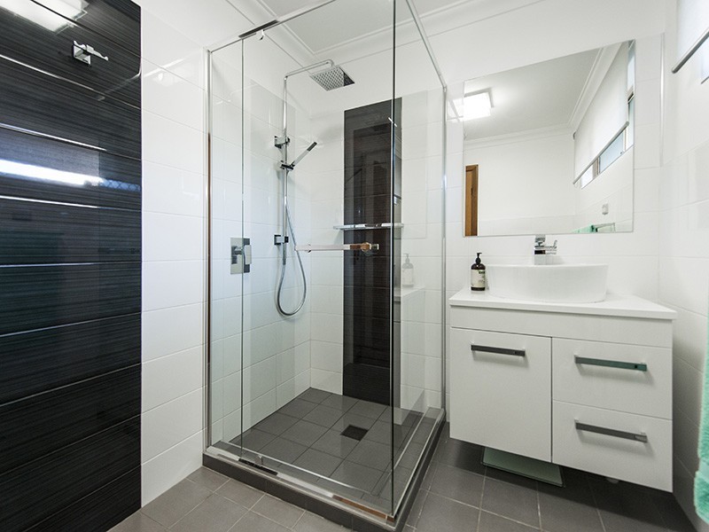 30 Rootes Road, Lesmurdie WA 6076