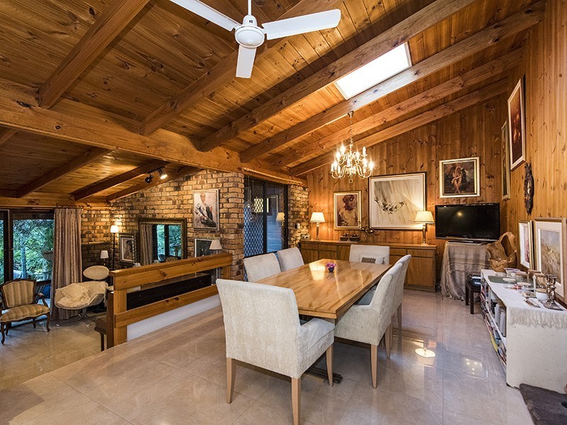 31 Benbullen Road, Kalamunda WA 6076