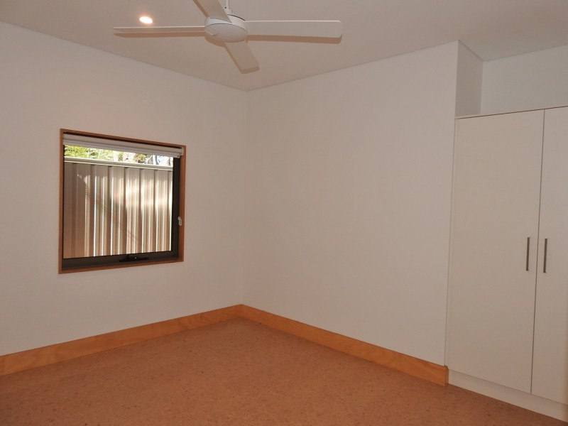 14 White Road, Kalamunda WA 6076