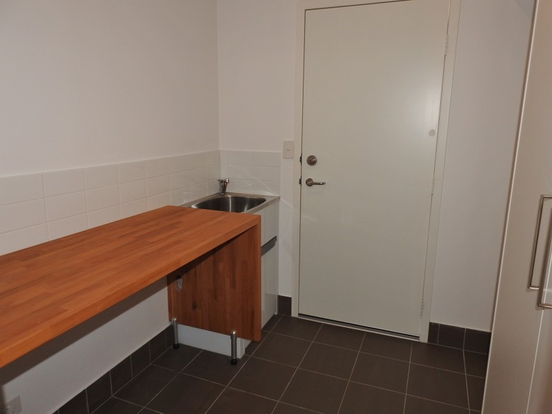 14 White Road, Kalamunda WA 6076