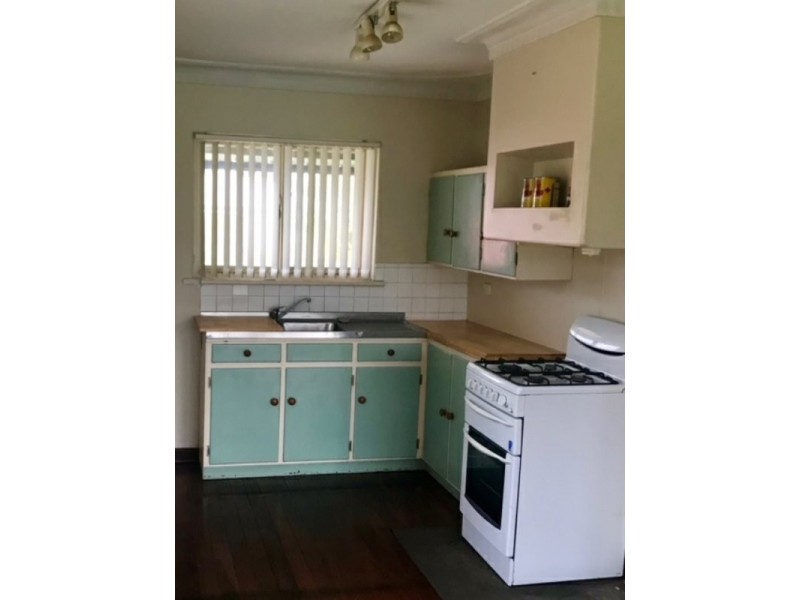 132 Knutsford Avenue, Rivervale WA 6103