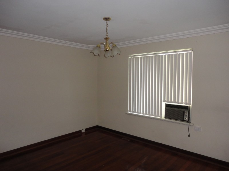 132 Knutsford Avenue, Rivervale WA 6103