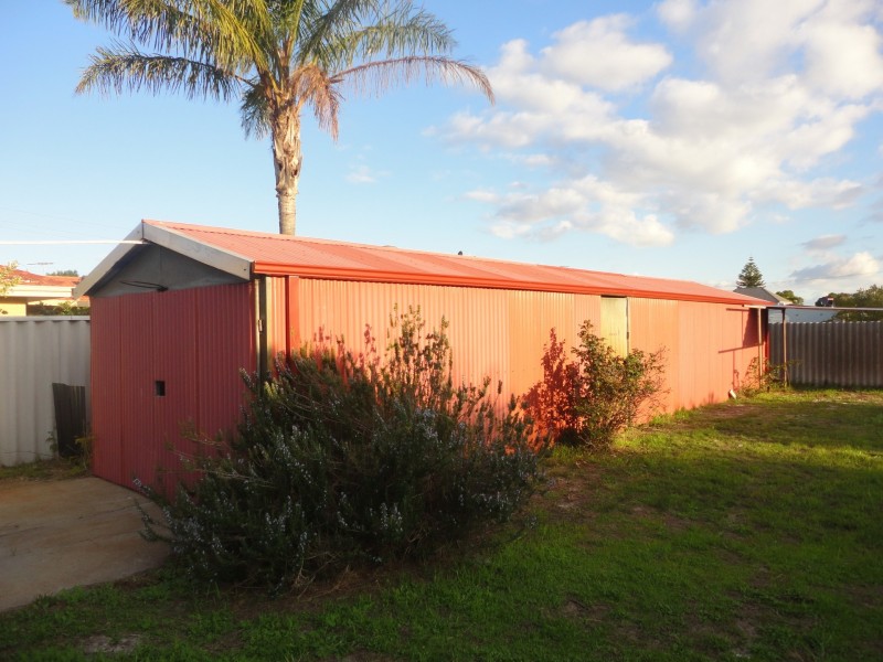 132 Knutsford Avenue, Rivervale WA 6103