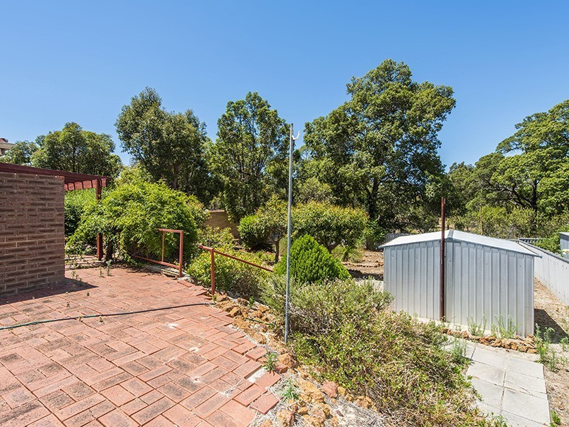 7 Urch Road, Kalamunda WA 6076