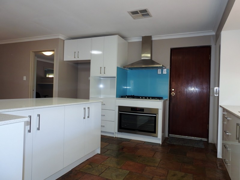 14 Coola Place, High Wycombe WA 6057
