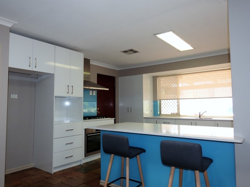 14 Coola Place, High Wycombe WA 6057