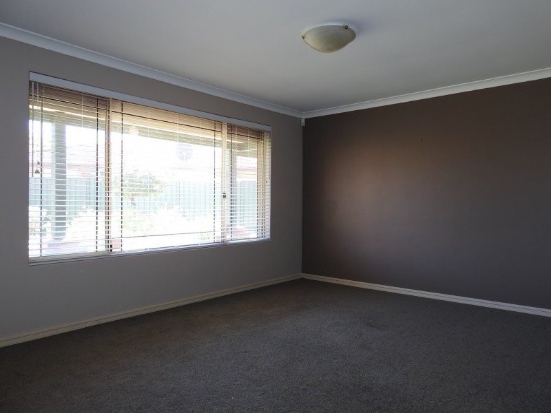 14 Coola Place, High Wycombe WA 6057
