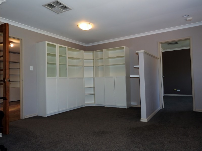 14 Coola Place, High Wycombe WA 6057