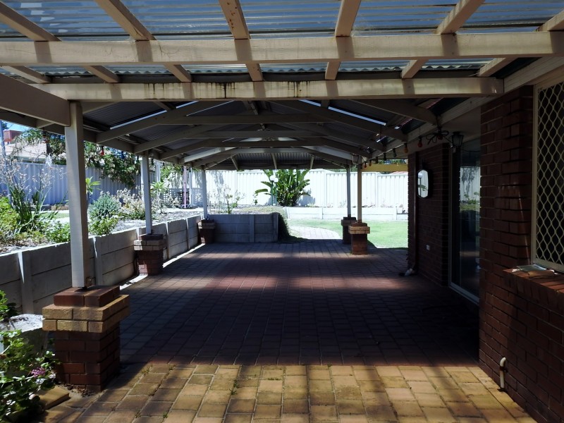 14 Coola Place, High Wycombe WA 6057