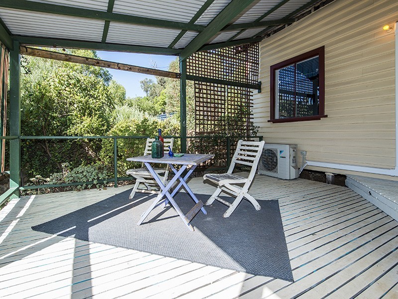 33 Marriott Road, Boya WA 6056