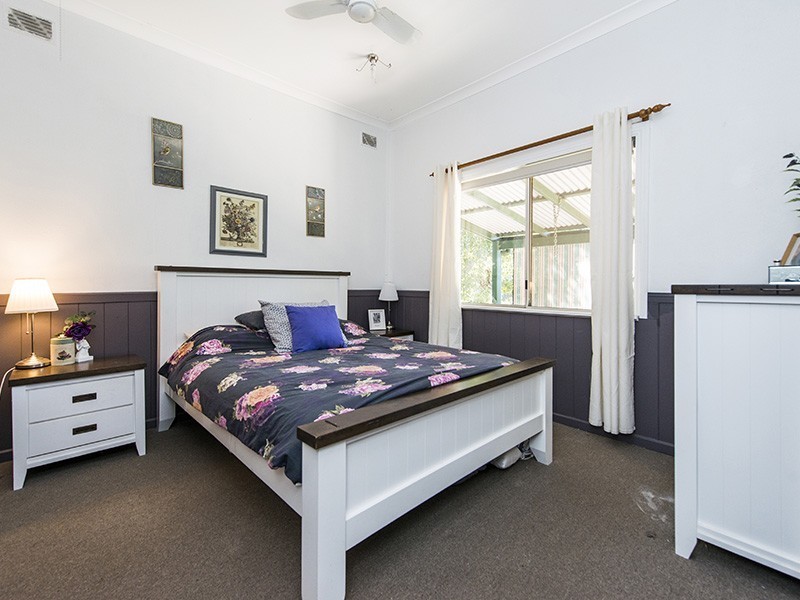 33 Marriott Road, Boya WA 6056