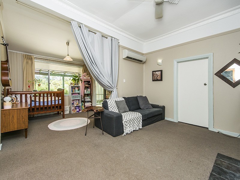 33 Marriott Road, Boya WA 6056