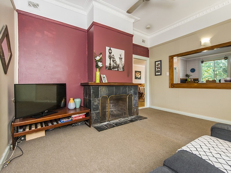 33 Marriott Road, Boya WA 6056