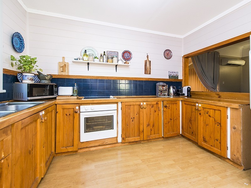 33 Marriott Road, Boya WA 6056