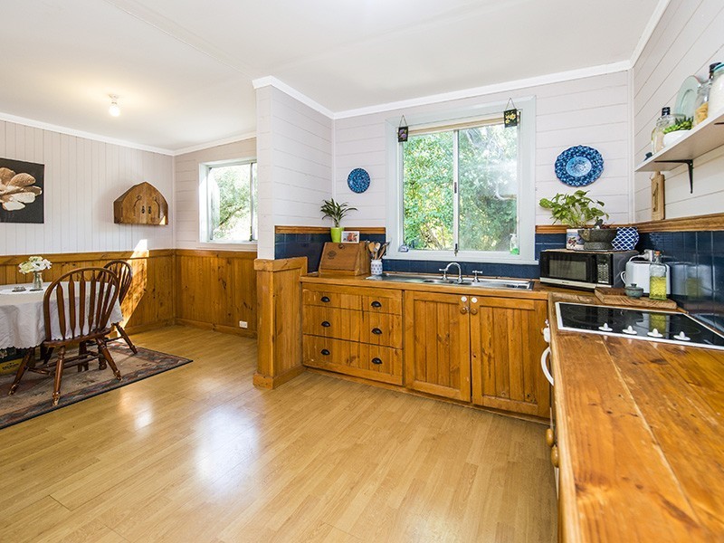 33 Marriott Road, Boya WA 6056