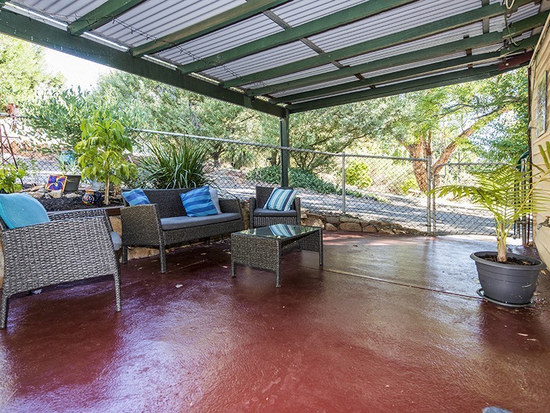 33 Marriott Road, Boya WA 6056