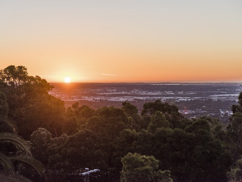 2 Jessie Road, Gooseberry Hill WA 6076