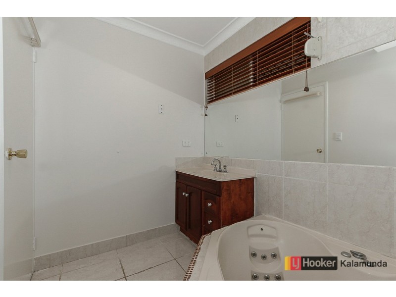 14 Allamanda Way, Forrestfield WA 6058