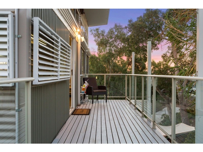 8 Robertson Road, Gooseberry Hill WA 6076