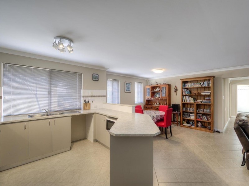 7/456 Kalamunda Road, High Wycombe WA 6057