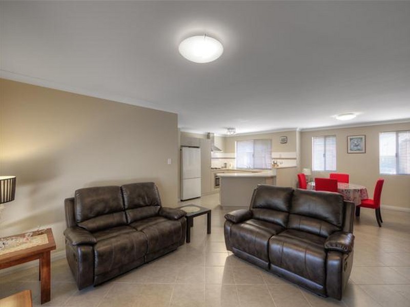 7/456 Kalamunda Road, High Wycombe WA 6057