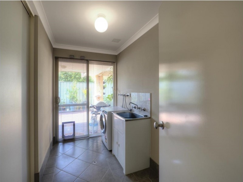 7/456 Kalamunda Road, High Wycombe WA 6057