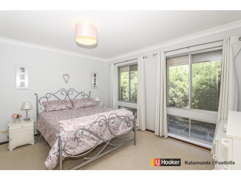 194 Lesmurdie Road, Lesmurdie WA 6076