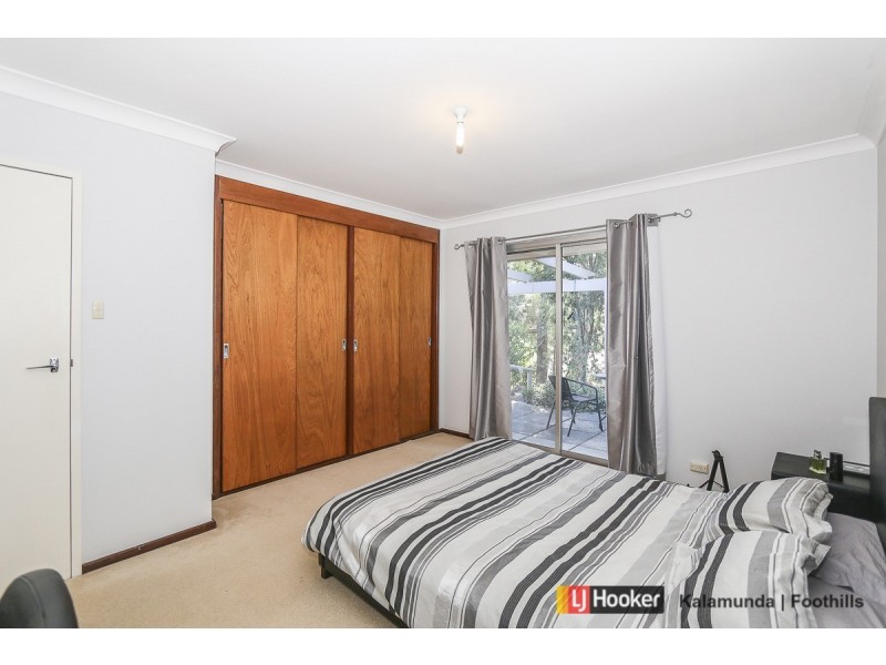 194 Lesmurdie Road, Lesmurdie WA 6076