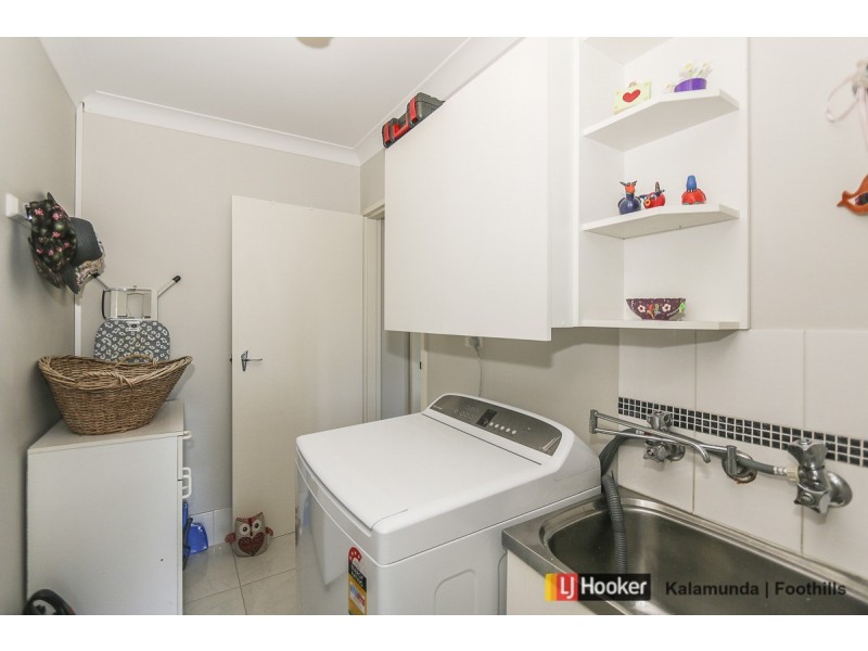 194 Lesmurdie Road, Lesmurdie WA 6076