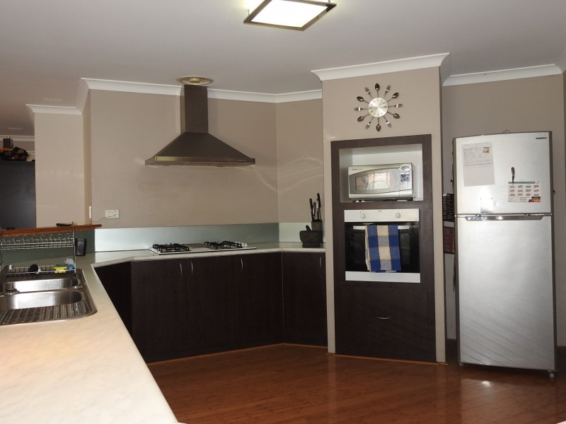 40 Bowden Drive, High Wycombe WA 6057