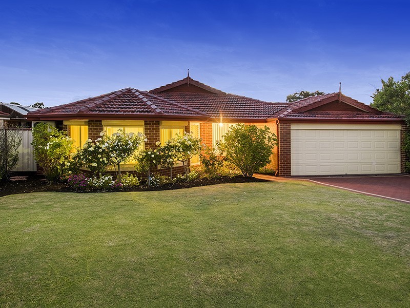 37 Lambertia Crescent, High Wycombe WA 6057