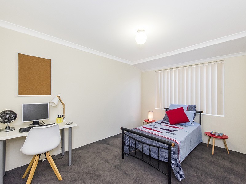 37 Lambertia Crescent, High Wycombe WA 6057