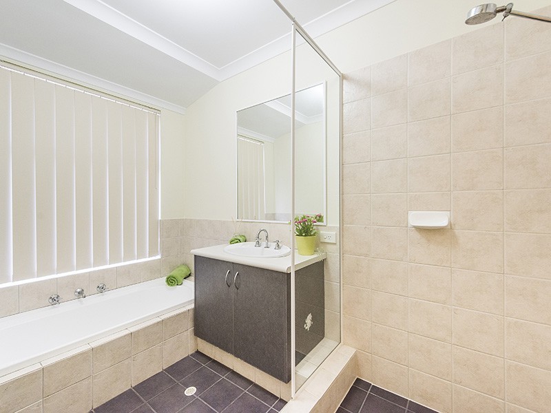 37 Lambertia Crescent, High Wycombe WA 6057