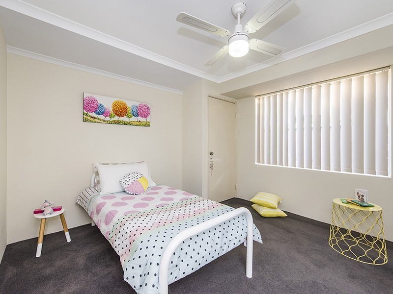 37 Lambertia Crescent, High Wycombe WA 6057
