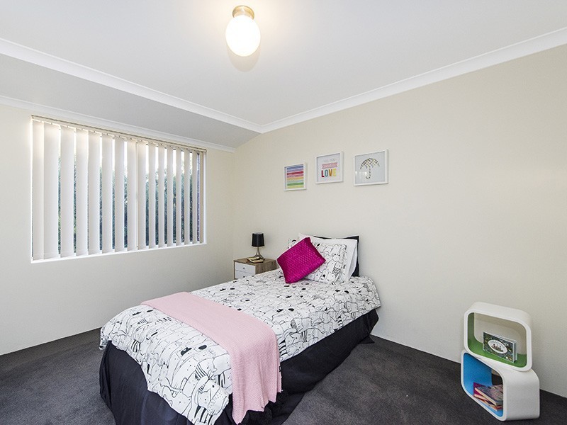 37 Lambertia Crescent, High Wycombe WA 6057