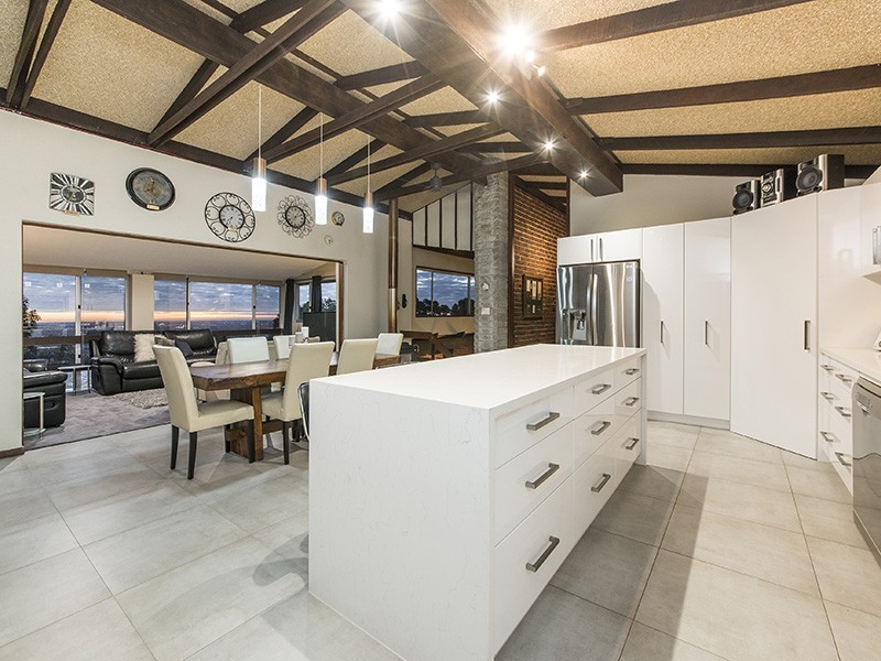 55 Basildon Road, Lesmurdie WA 6076