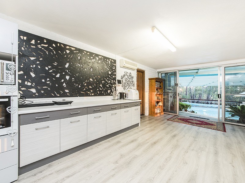 55 Basildon Road, Lesmurdie WA 6076
