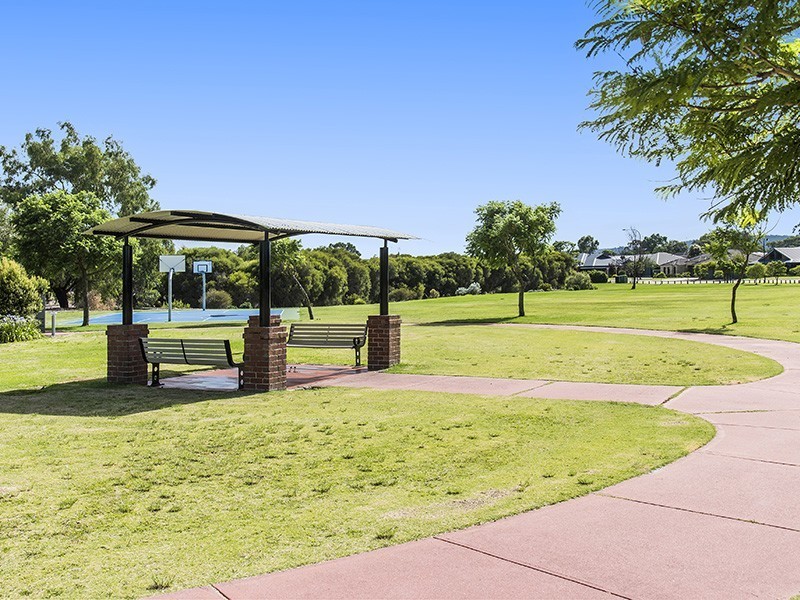 17 Teddington Loop, High Wycombe WA 6057