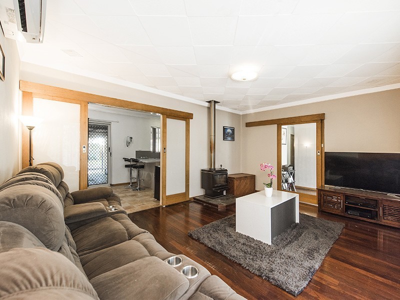 28 Warner Road, High Wycombe WA 6057