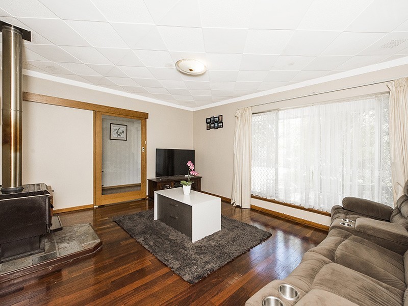 28 Warner Road, High Wycombe WA 6057