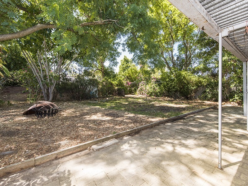 28 Warner Road, High Wycombe WA 6057